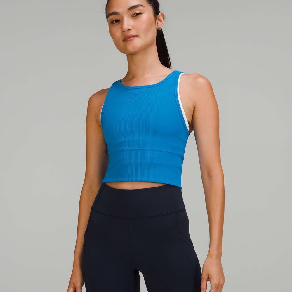 NWOT Blue Power Pivot Tank